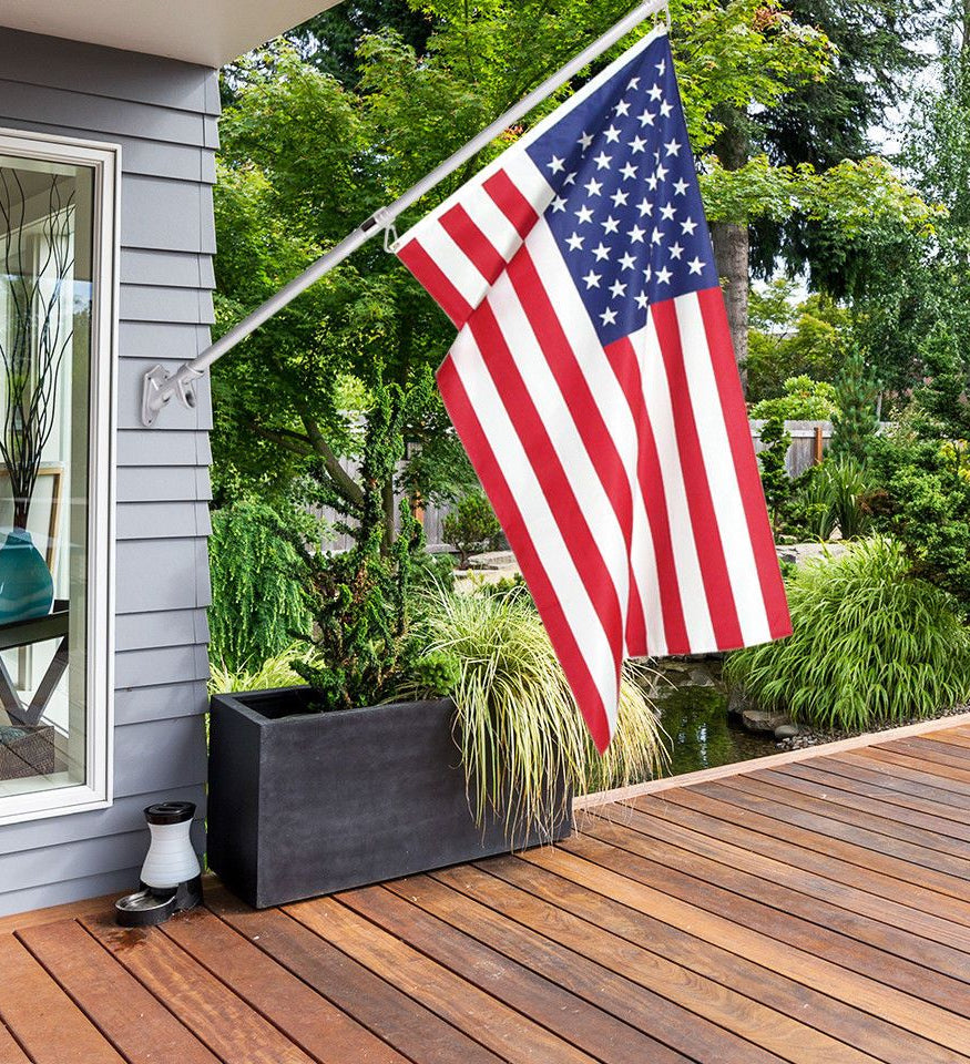 Deck with American flag
